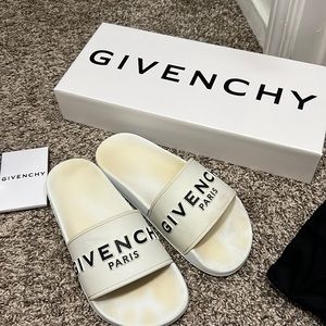 100% authentic White Givenchy pool slides